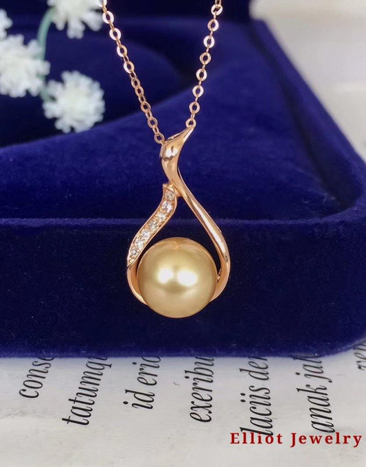 Pearl Pendent with Diamond | Elliot Jewelry