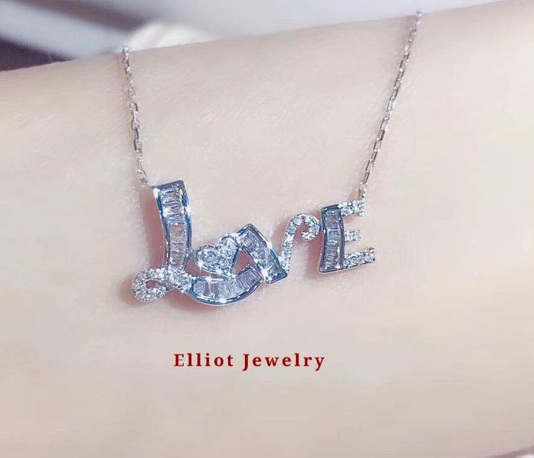 Diamond Pendent in 18K Gold | Elliot Jewelry