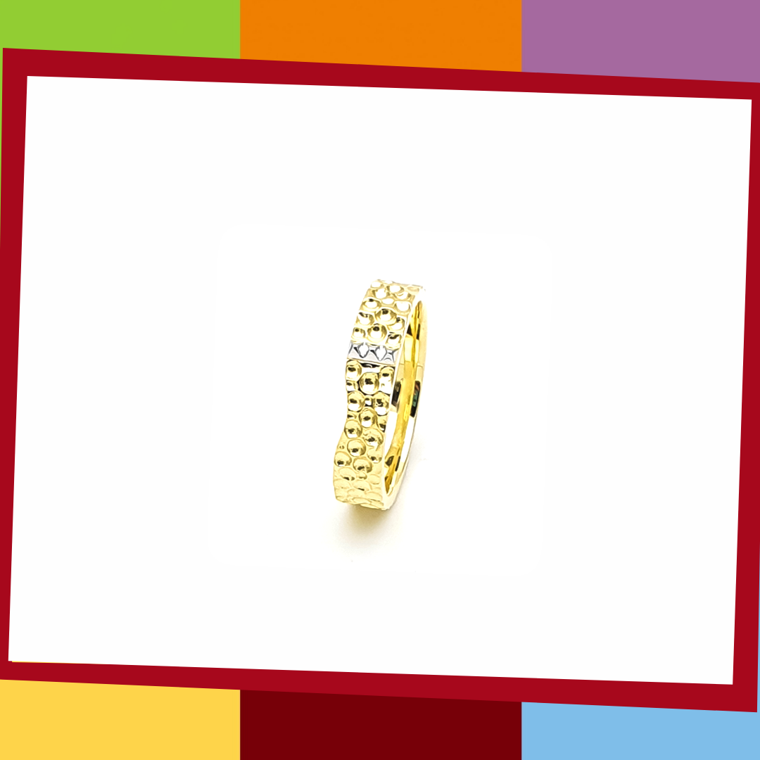 Manta Curve Ring